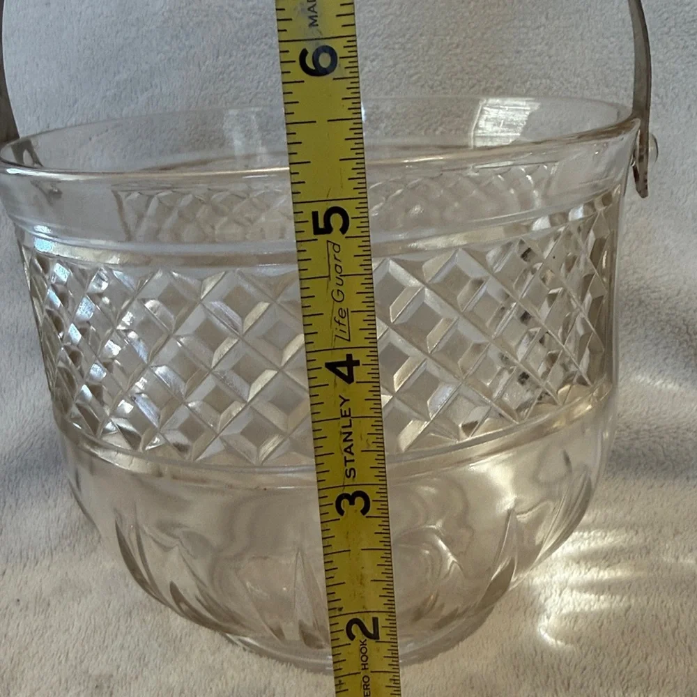 Vintage MCM glass ice bucket no tongs